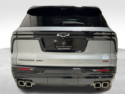 Used 2024 Chevrolet Traverse RS w/ LPO, Floor Liner Package image 6
