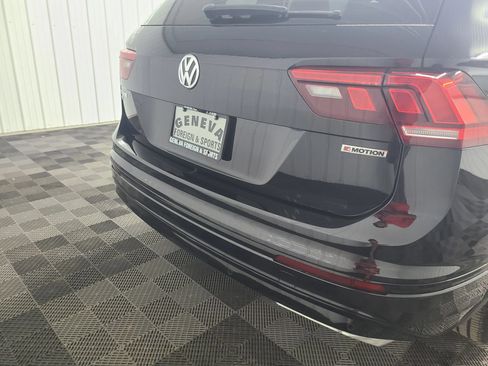 Used 2021 Volkswagen Tiguan SE R-Line AWD/4WD image 19