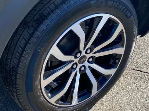 Certified 2025 Ford Explorer ST-Line image 22