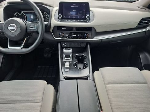 Certified 2023 Nissan Rogue SV FWD image 14