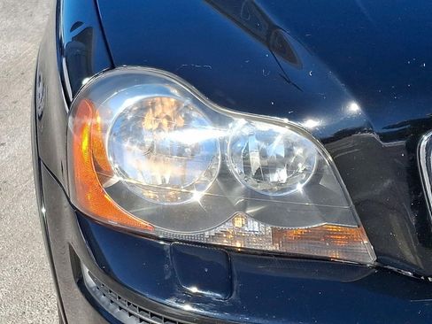 Used 2010 Volvo XC90 3.2 image 9