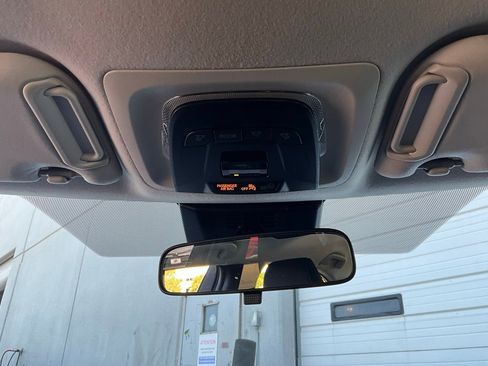 Used 2025 Toyota Corolla LE image 14