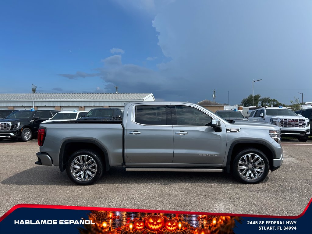 Used 2024 GMC Sierra 1500 Denali AWD/4WD image 4
