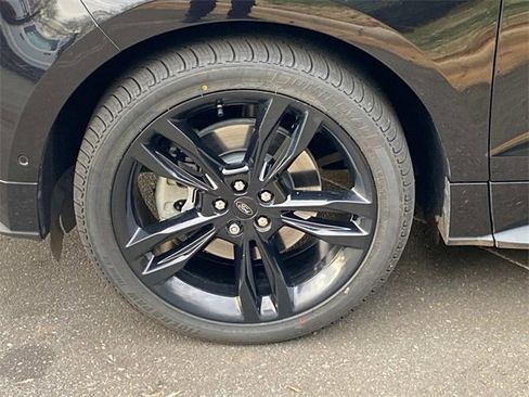 Used 2020 Ford Edge ST w/ Equipment Group 401A image 6
