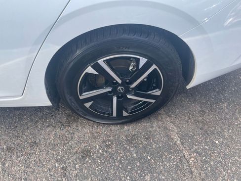 Used 2024 Nissan Sentra SV image 29