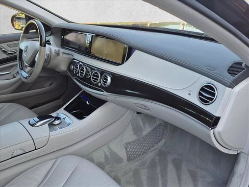 Used 2016 Mercedes-Benz S 550 Sedan image 22