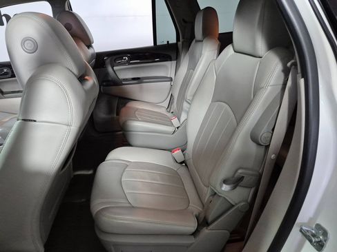 Used 2014 Buick Enclave Leather image 23