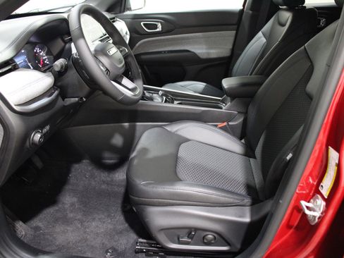 New 2025 Jeep Compass Latitude w/ Convenience Group image 3