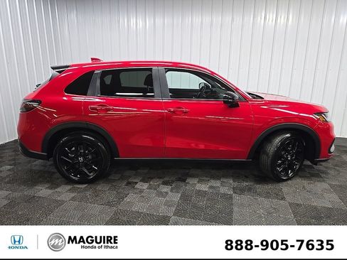 Used 2024 Honda HR-V Sport image 2