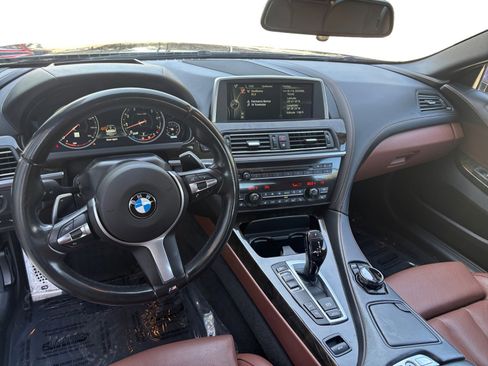Used 2015 BMW 640i Convertible image 10