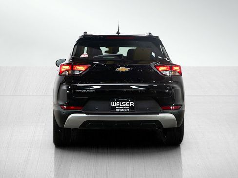 Used 2021 Chevrolet TrailBlazer LT w/ Convenience Package FWD image 4