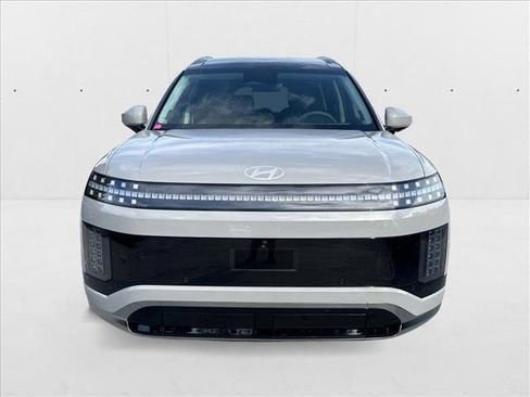 New 2026 Hyundai Ioniq 9 Calligraphy image 6