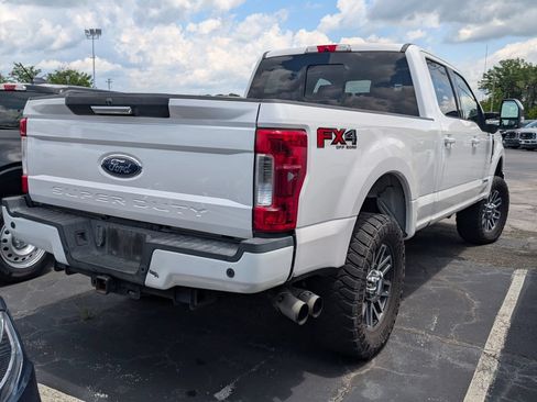 Used 2017 Ford F250 Lariat w/ Lariat Value Package AWD/4WD image 3