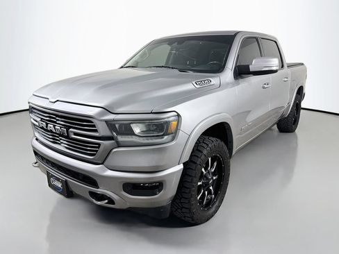 Used 2022 RAM 1500 Laramie w/ Laramie Southwest Edition AWD/4WD image 3