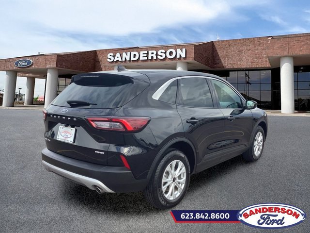 Used 2024 Ford Escape Active AWD/4WD image 3