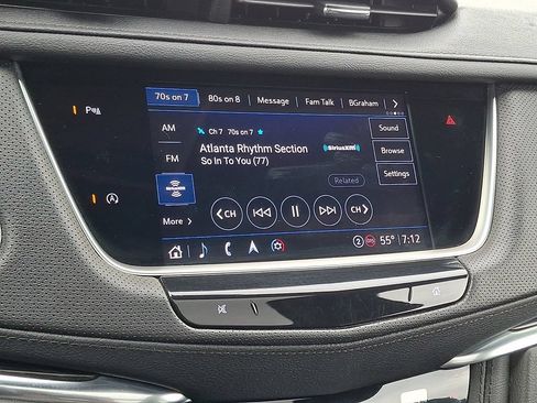 Used 2023 Cadillac XT5 Premium Luxury w/ LPO, Floor Liner Package AWD/4WD image 17