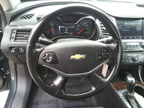 Used 2014 Chevrolet Impala LT FWD image 12