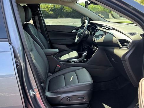 Used 2022 Buick Encore GX Essence FWD image 22
