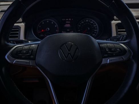 Used 2020 Volkswagen Atlas Cross Sport SE w/ Towing Package FWD image 25
