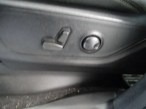 Certified 2022 RAM 1500 Big Horn AWD/4WD image 3