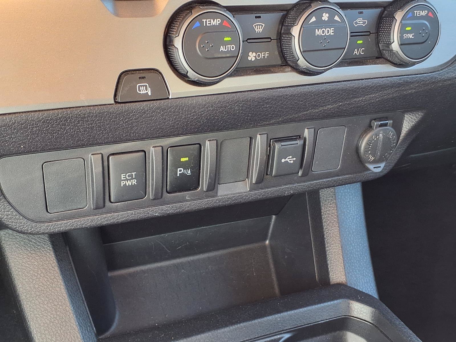 Used 2023 Toyota Tacoma SR5 RWD image 14