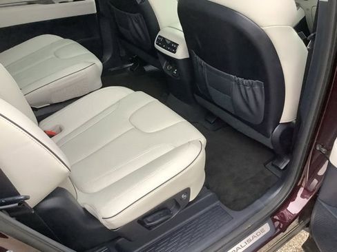 Used 2024 Hyundai Palisade Limited image 23