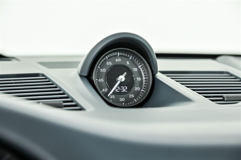 Used 2020 Porsche 911 Carrera S RWD image 30