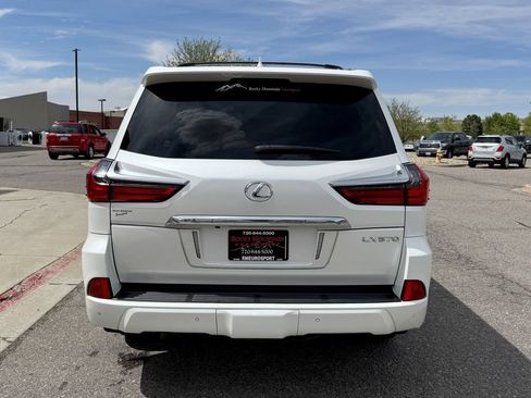 Used 2018 Lexus LX 570 4WD image 7
