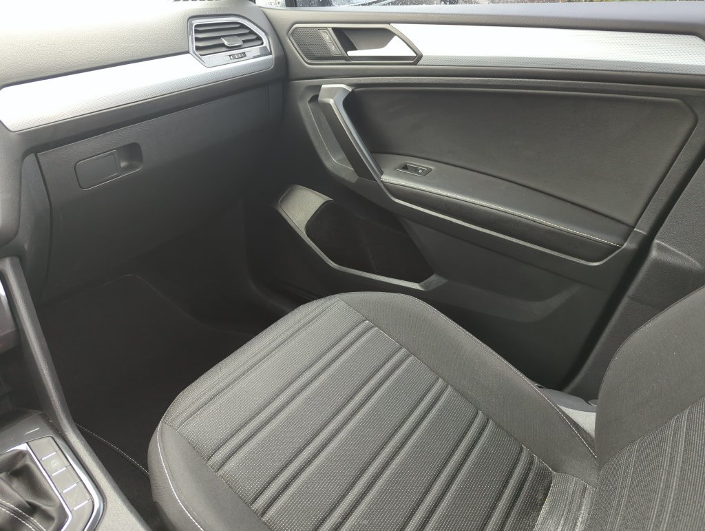 Used 2024 Volkswagen Tiguan S FWD image 26