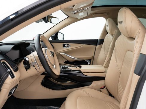 Used 2023 Aston Martin DBX 707 image 15