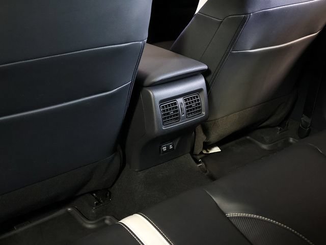 Used 2025 Toyota Camry SE FWD image 27