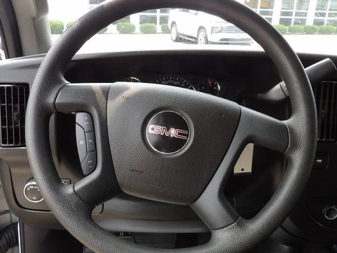 Used 2020 GMC Savana 2500 Extended w/ Driver Convenience Package RWD image 11