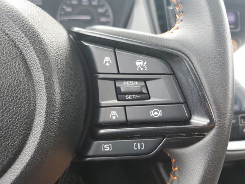 Used 2024 Subaru Crosstrek 2.5i Limited AWD/4WD image 22