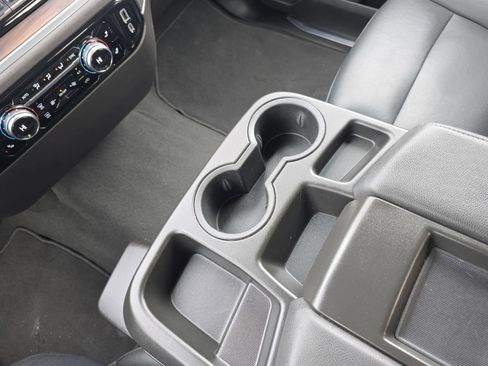 Used 2025 GMC Sierra 1500 SLT image 25