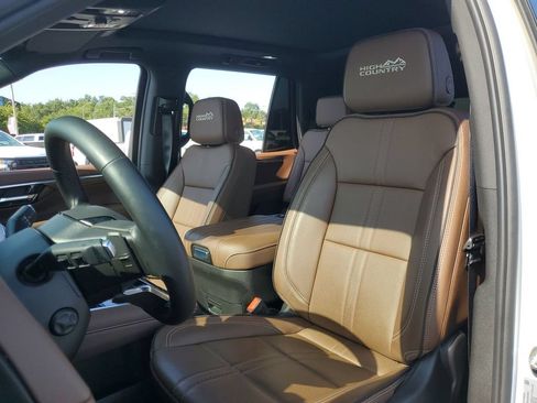 Certified 2025 Chevrolet Tahoe High Country AWD/4WD image 26