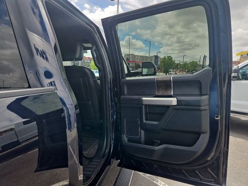 Used 2022 Ford F250 Lariat w/ Lariat Ultimate Package AWD/4WD image 11