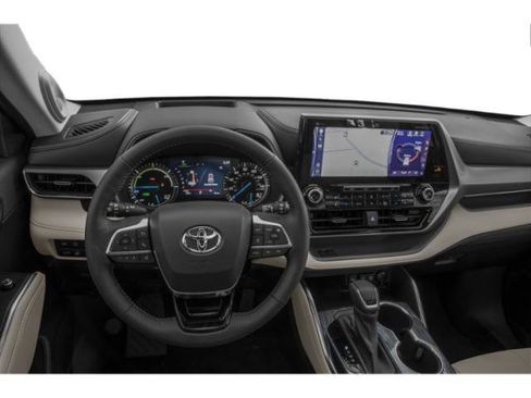 Used 2020 Toyota Highlander Platinum image 10