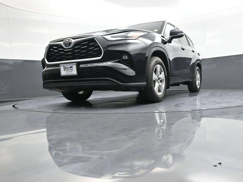 Certified 2025 Toyota Highlander LE AWD/4WD image 27
