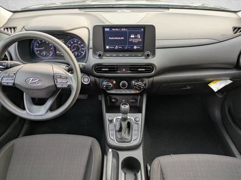 Used 2023 Hyundai Kona SEL w/ Winter Weather Package image 16