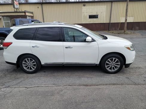 Used 2015 Nissan Pathfinder SL w/ SL Premium Package AWD/4WD image 4