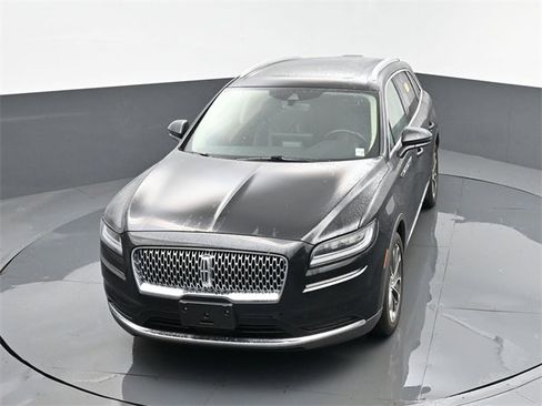 Used 2023 Lincoln Nautilus Reserve w/ Luxury Package image 24