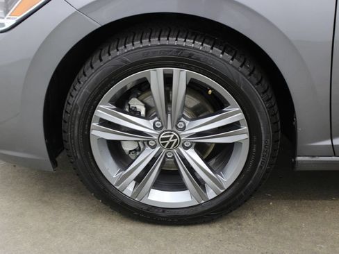 Used 2024 Volkswagen Jetta SE FWD image 27