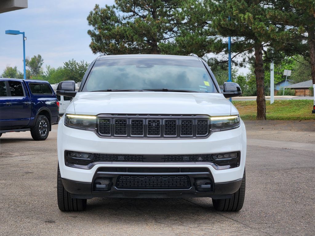 Used 2024 Jeep Grand Wagoneer Series III w/ Rear Seat Video Group 1 AWD/4WD image 5