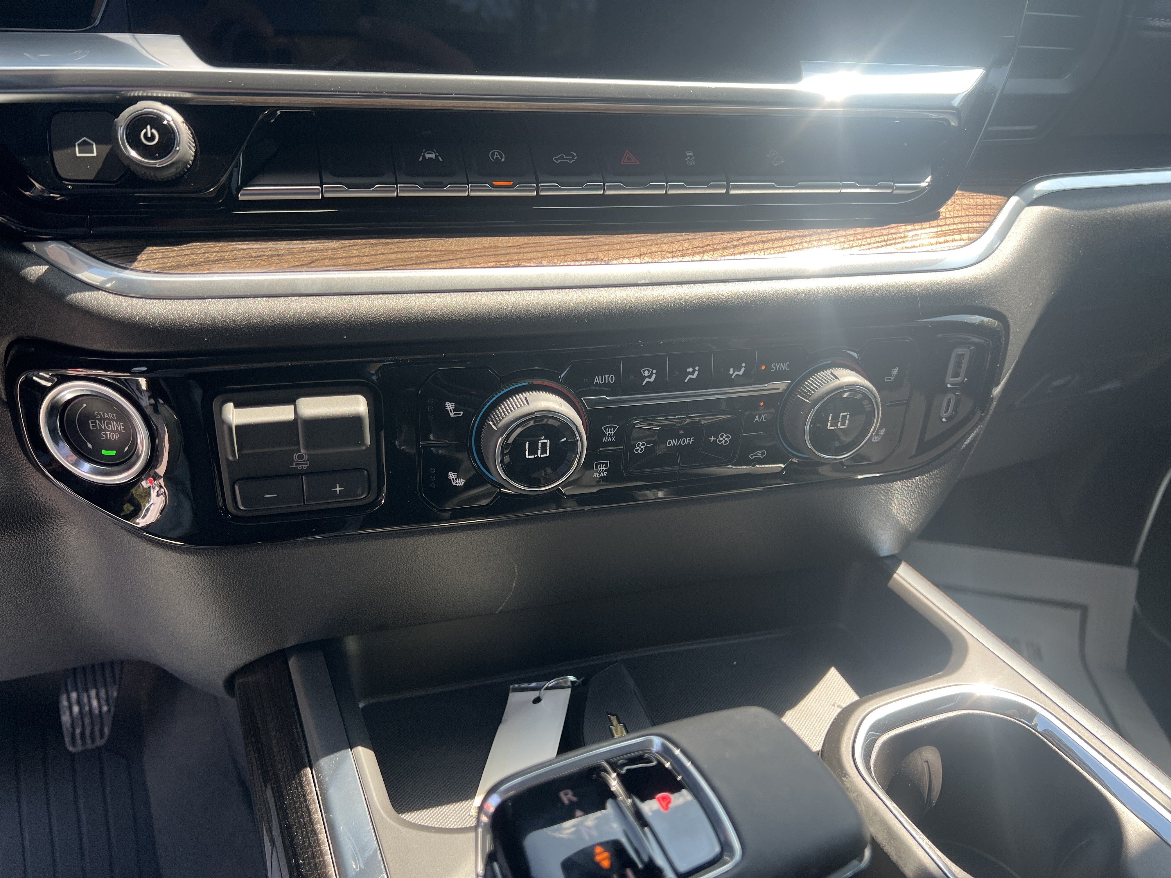 New 2026 Chevrolet Silverado 1500 RST w/ Z71 Off-Road Package AWD/4WD image 9