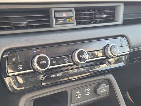 Certified 2024 Honda Pilot Touring image 26