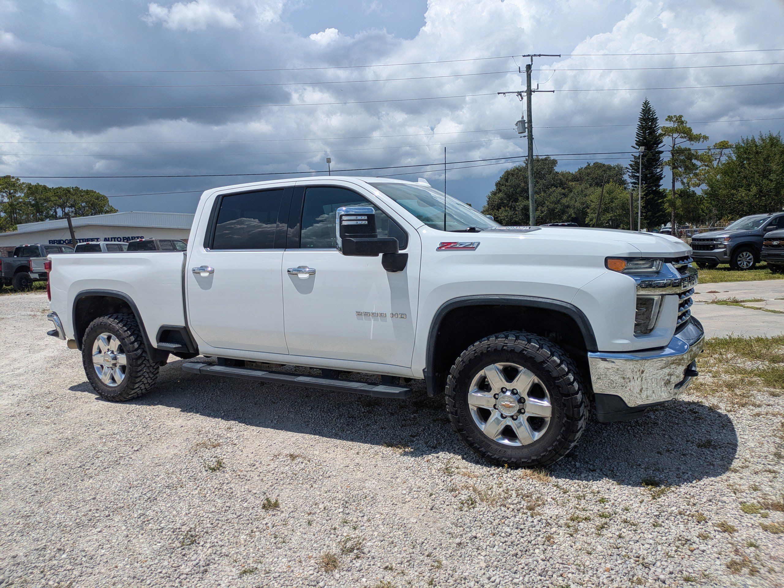 Used 2021 Chevrolet Silverado 2500 LTZ w/ LTZ Premium Package AWD/4WD image 2