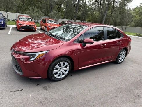 Certified 2026 Toyota Corolla LE FWD image 5