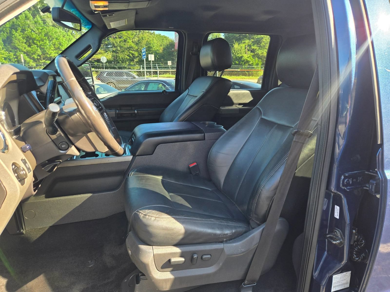 Used 2016 Ford F250 Lariat w/ Lariat Interior Package AWD/4WD image 6