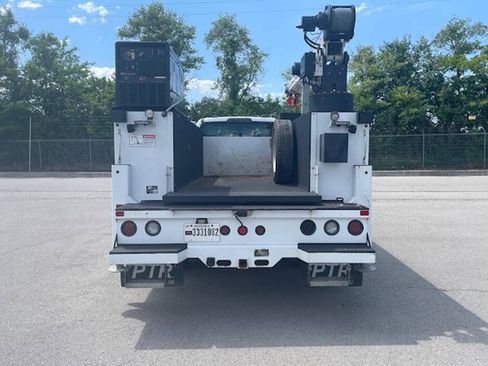 Used 2022 Ford F550 4x4 SuperCab Super Duty image 11