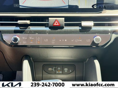 New 2026 Kia Sportage SX FWD image 33